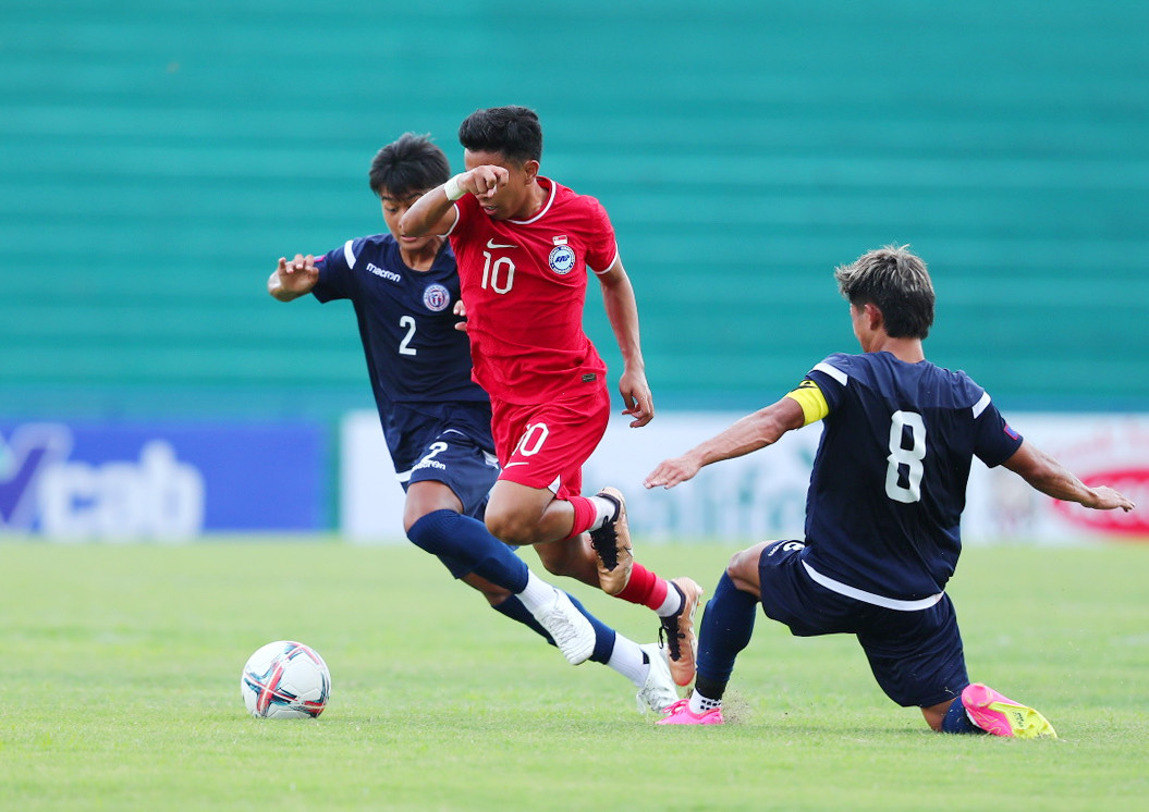 U23 Guam gây bất ngờ trước U23 Singapore. Ảnh: Như Ý
