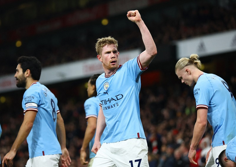 De Bruyne tỏa sáng đúng lúc De Bruyne tỏa sáng đúng lúc