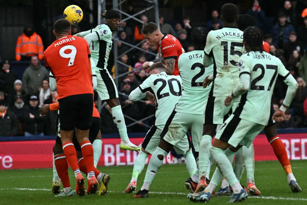Chelsea thắng nghẹt thở Luton sau màn rượt đuổi tỉ số ảnh 16 Chelsea thắng nghẹt thở Luton sau màn rượt đuổi tỉ số ảnh 16