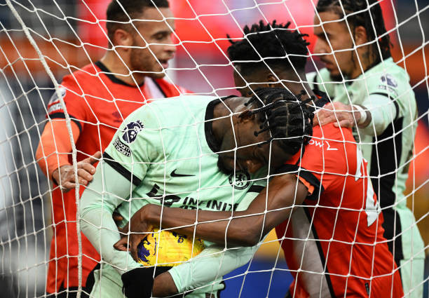 Chelsea thắng nghẹt thở Luton sau màn rượt đuổi tỉ số ảnh 19 Chelsea thắng nghẹt thở Luton sau màn rượt đuổi tỉ số ảnh 19