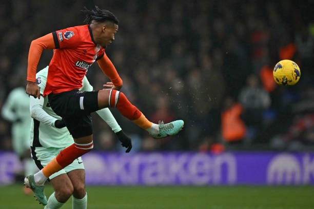 Chelsea thắng nghẹt thở Luton sau màn rượt đuổi tỉ số ảnh 8 Chelsea thắng nghẹt thở Luton sau màn rượt đuổi tỉ số ảnh 8