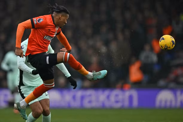 Chelsea thắng nghẹt thở Luton sau màn rượt đuổi tỉ số ảnh 8