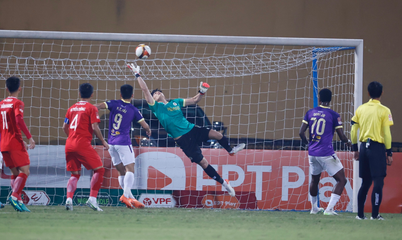 Đánh bại Thể Công Viettel, Hà Nội trở lại cuộc đua vô địch ảnh 18 Đánh bại Thể Công Viettel, Hà Nội trở lại cuộc đua vô địch ảnh 18