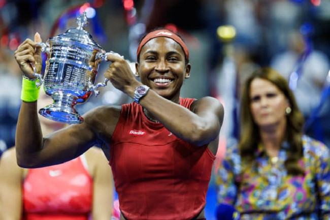 Coco Gauff ăn mừng chức vô địch Grand Slam đầu tiên Coco Gauff ăn mừng chức vô địch Grand Slam đầu tiên