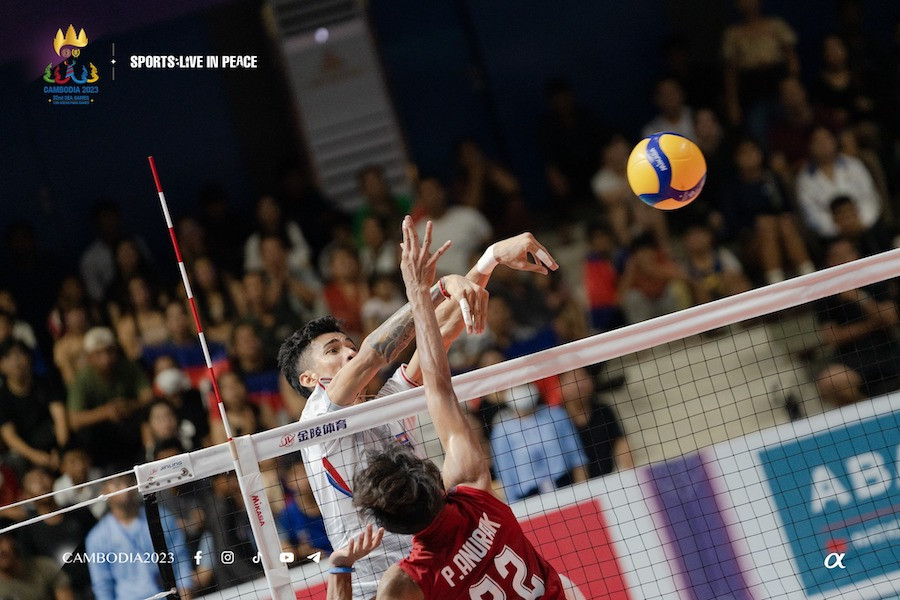 Bóng chuyền nam Campuchia thăng tiến vượt bậc