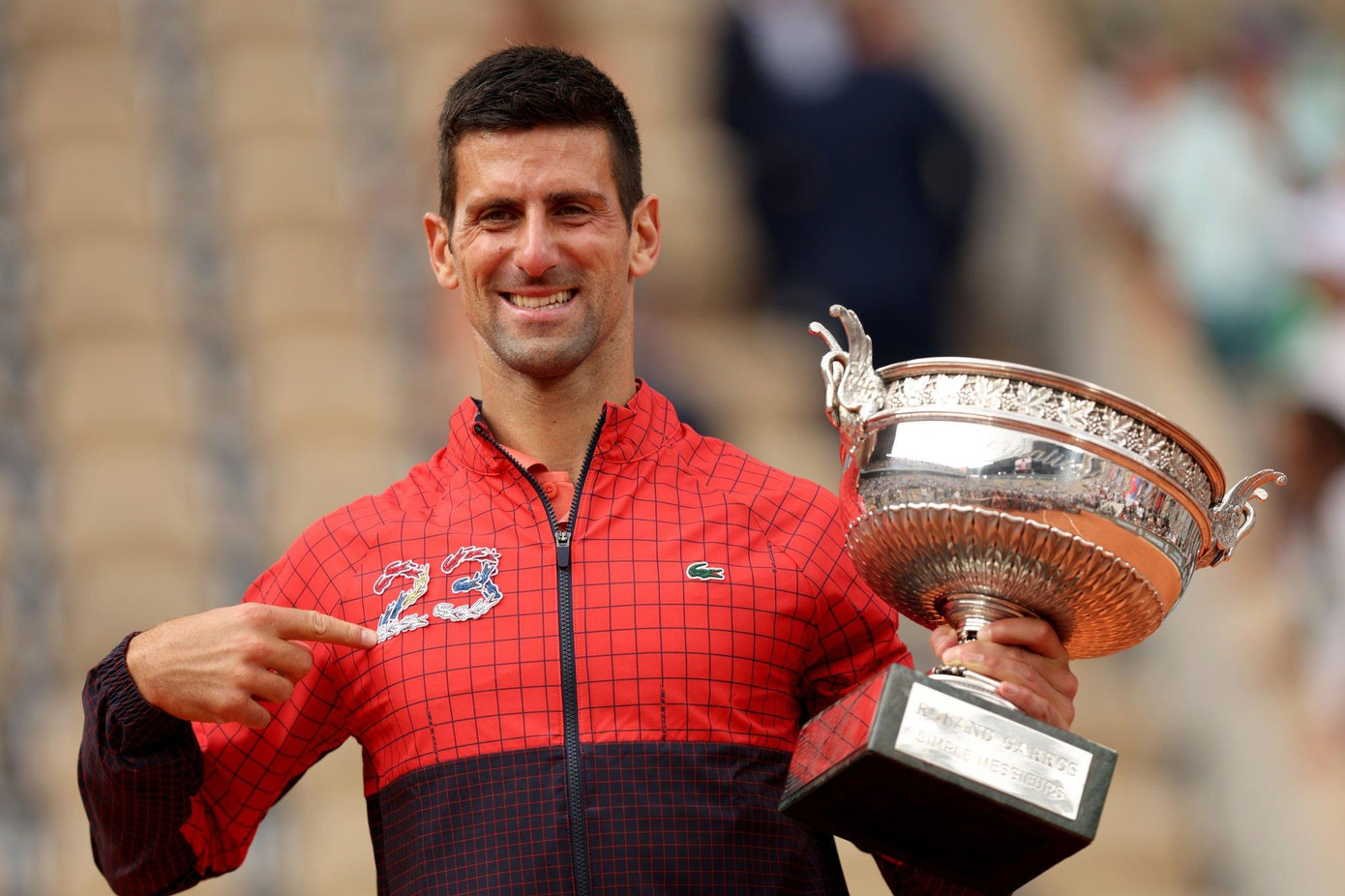 Djokovic trở lại ngôi số 1 thế giới