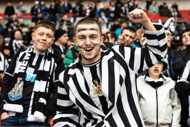 Bắn hạ Chích choè 2-0, MU có danh hiệu đầu tiên của mùa giải ảnh 7 Bắn hạ Chích choè 2-0, MU có danh hiệu đầu tiên của mùa giải ảnh 7