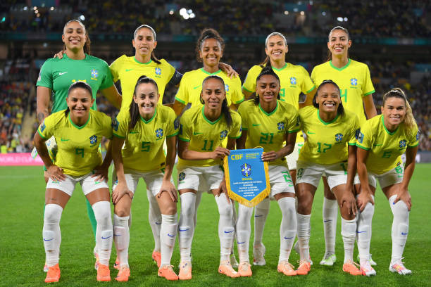 Tuyển nữ Pháp vượt lên đầu bảng sau khi đánh bại Brazil 2-1 ảnh 16