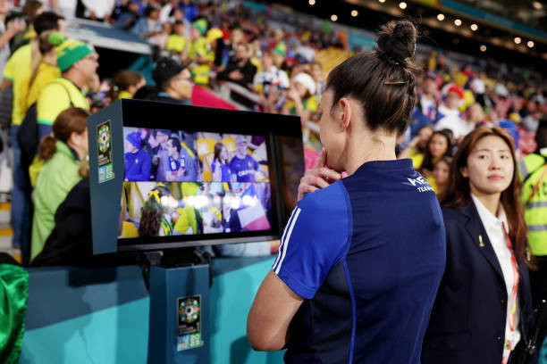 Tuyển nữ Pháp vượt lên đầu bảng sau khi đánh bại Brazil 2-1 ảnh 11