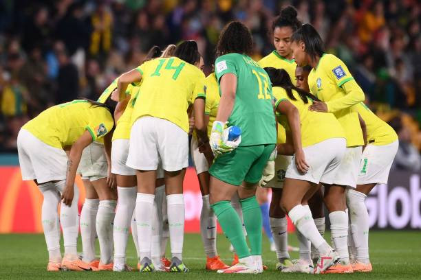 Tuyển nữ Pháp vượt lên đầu bảng sau khi đánh bại Brazil 2-1 ảnh 24