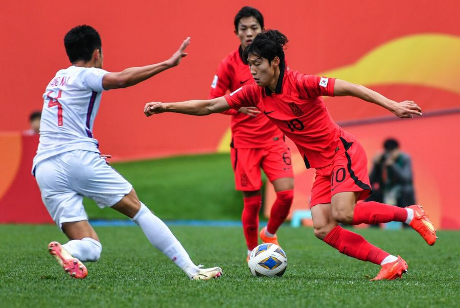 U20 Hàn Quốc bay cao nhờ hàng công sắc bén U20 Hàn Quốc bay cao nhờ hàng công sắc bén