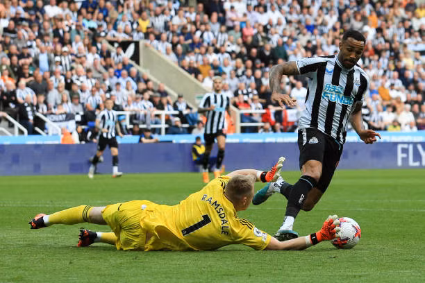 Thắng Newcastle 2-0, Arsenal rút ngắn khoảng cách với Man City ảnh 12 Thắng Newcastle 2-0, Arsenal rút ngắn khoảng cách với Man City ảnh 12