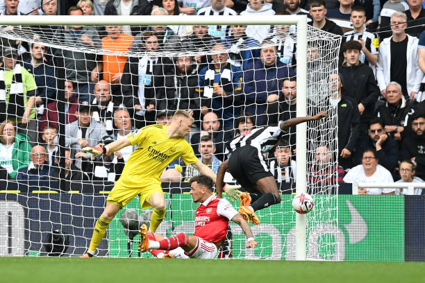 Thắng Newcastle 2-0, Arsenal rút ngắn khoảng cách với Man City ảnh 14 Thắng Newcastle 2-0, Arsenal rút ngắn khoảng cách với Man City ảnh 14