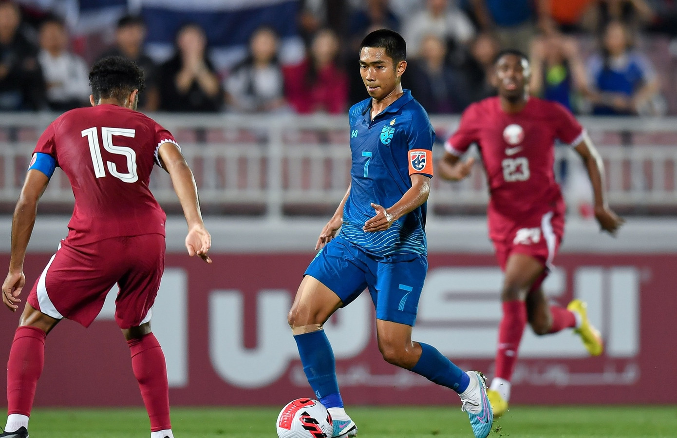 Đội trưởng U23 Thái Lan, Channarong Promsrikaew đang chơi cực hay Đội trưởng U23 Thái Lan, Channarong Promsrikaew đang chơi cực hay