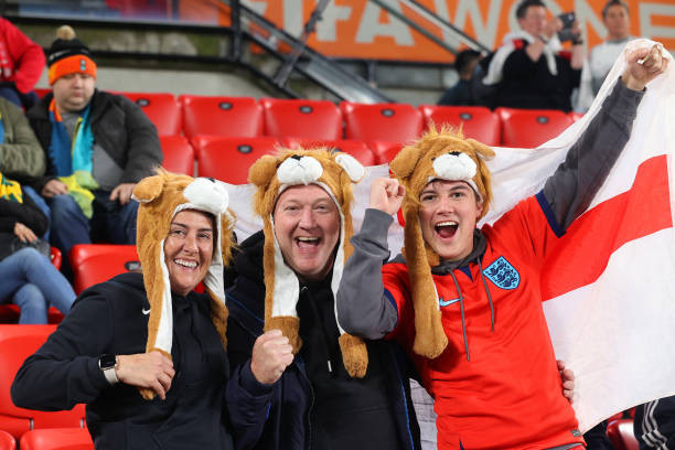 Đánh bại Trung Quốc 6-1, tuyển nữ Anh toàn thắng vòng bảng ảnh 8