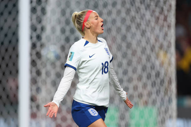 Kelly không bỏ lỡ món quà của thủ môn Trung Quốc