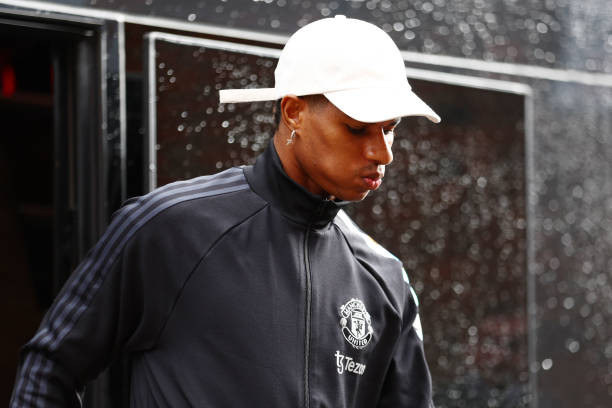 Thắng chật vật Fulham phút cuối, MU tạm dừng cơn khát điểm ảnh 2