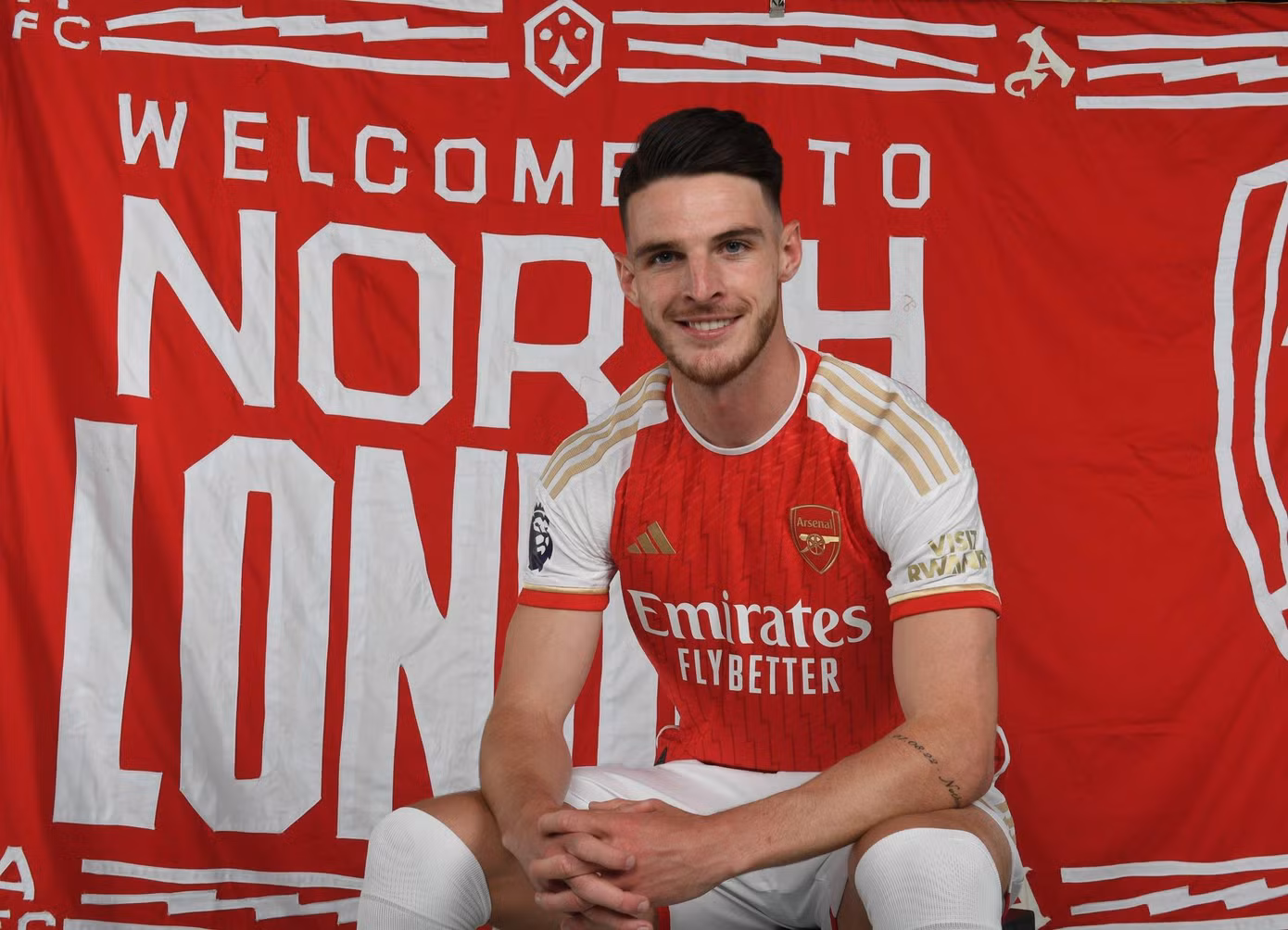 Declan Rice rạng rỡ ra mắt Arsenal. Ảnh: Getty