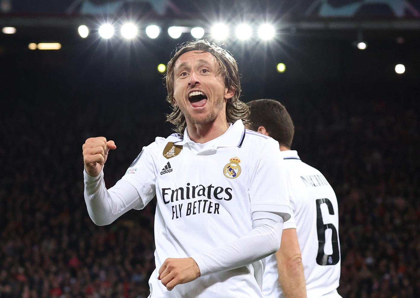Modric toả sáng rực rỡ trước Liverpool.