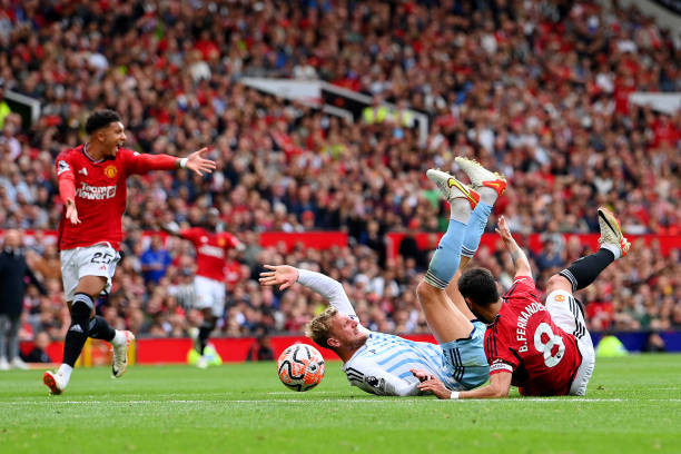 MU lội ngược dòng ngoạn mục trước Nottinham ảnh 21 MU lội ngược dòng ngoạn mục trước Nottinham ảnh 21