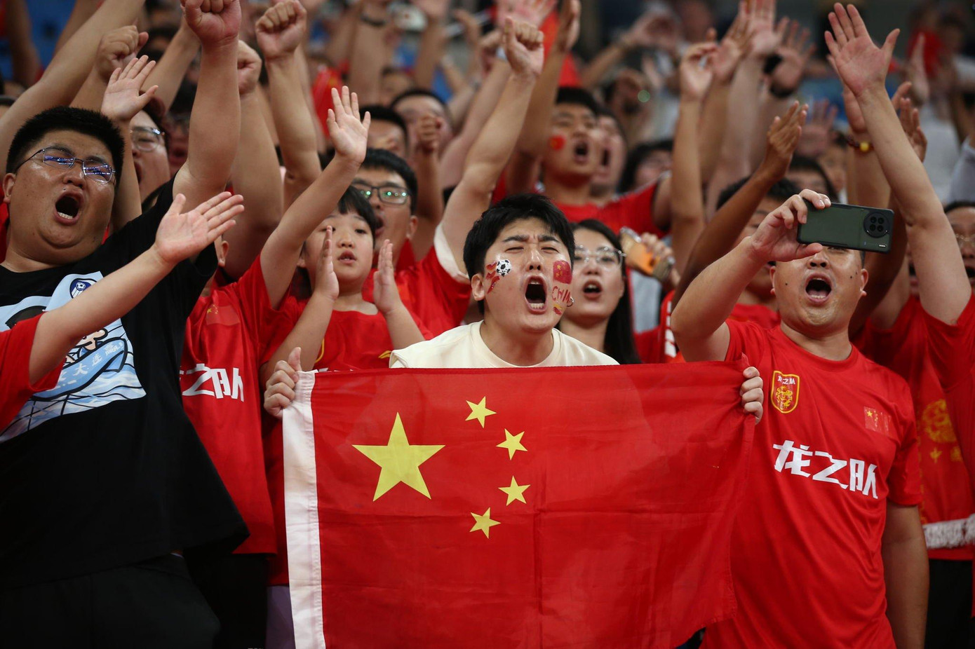Trung Quốc có lợi thế lớn từ sân nhà Trung Quốc có lợi thế lớn từ sân nhà