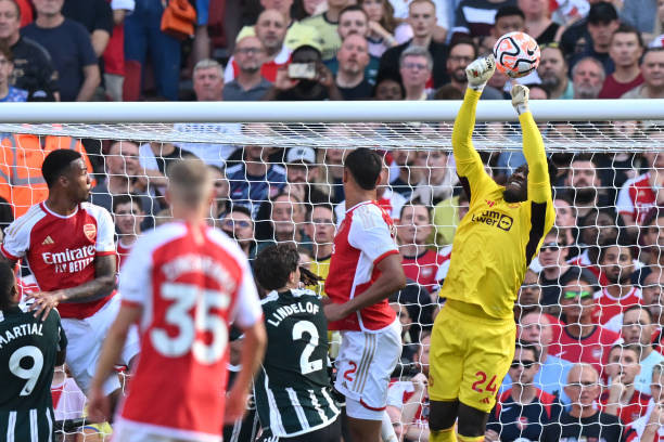 Arsenal đánh bại MU bằng 3 tuyệt phẩm ảnh 12 Arsenal đánh bại MU bằng 3 tuyệt phẩm ảnh 12