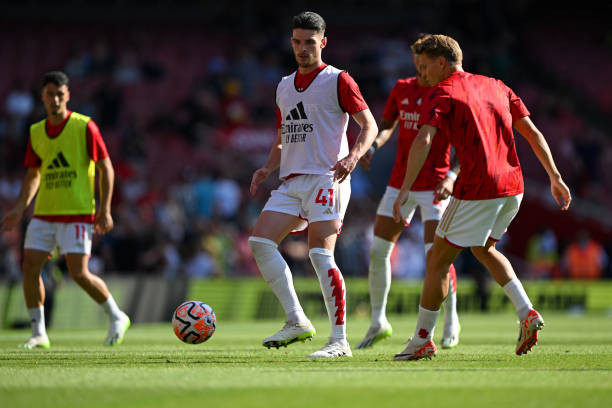 Ở giữa sân, Arsenal vẫn dùng bộ 3 tiền vệ Rice, Havertz và Odegaard Ở giữa sân, Arsenal vẫn dùng bộ 3 tiền vệ Rice, Havertz và Odegaard