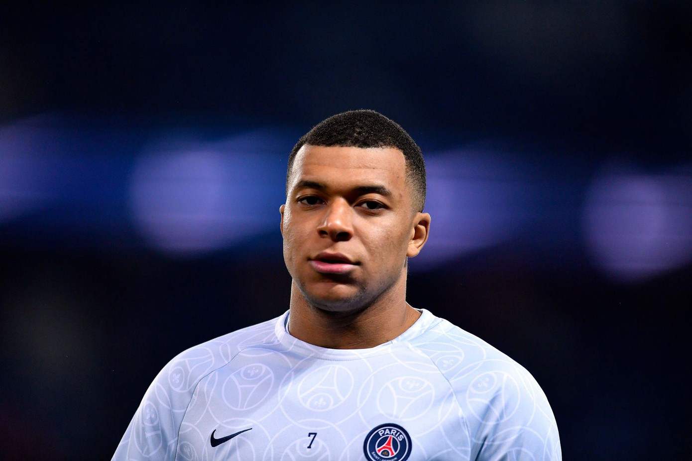 Mbappe không hài lòng với cách PSG sử dụng hình ảnh của anh Mbappe không hài lòng với cách PSG sử dụng hình ảnh của anh