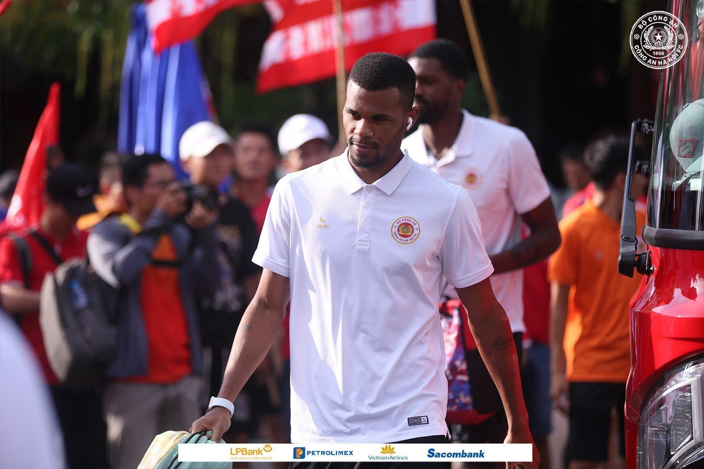 Thủng lưới 4 bàn, Thanh Hoá để CAHN bám sát ngôi đầu ảnh 4