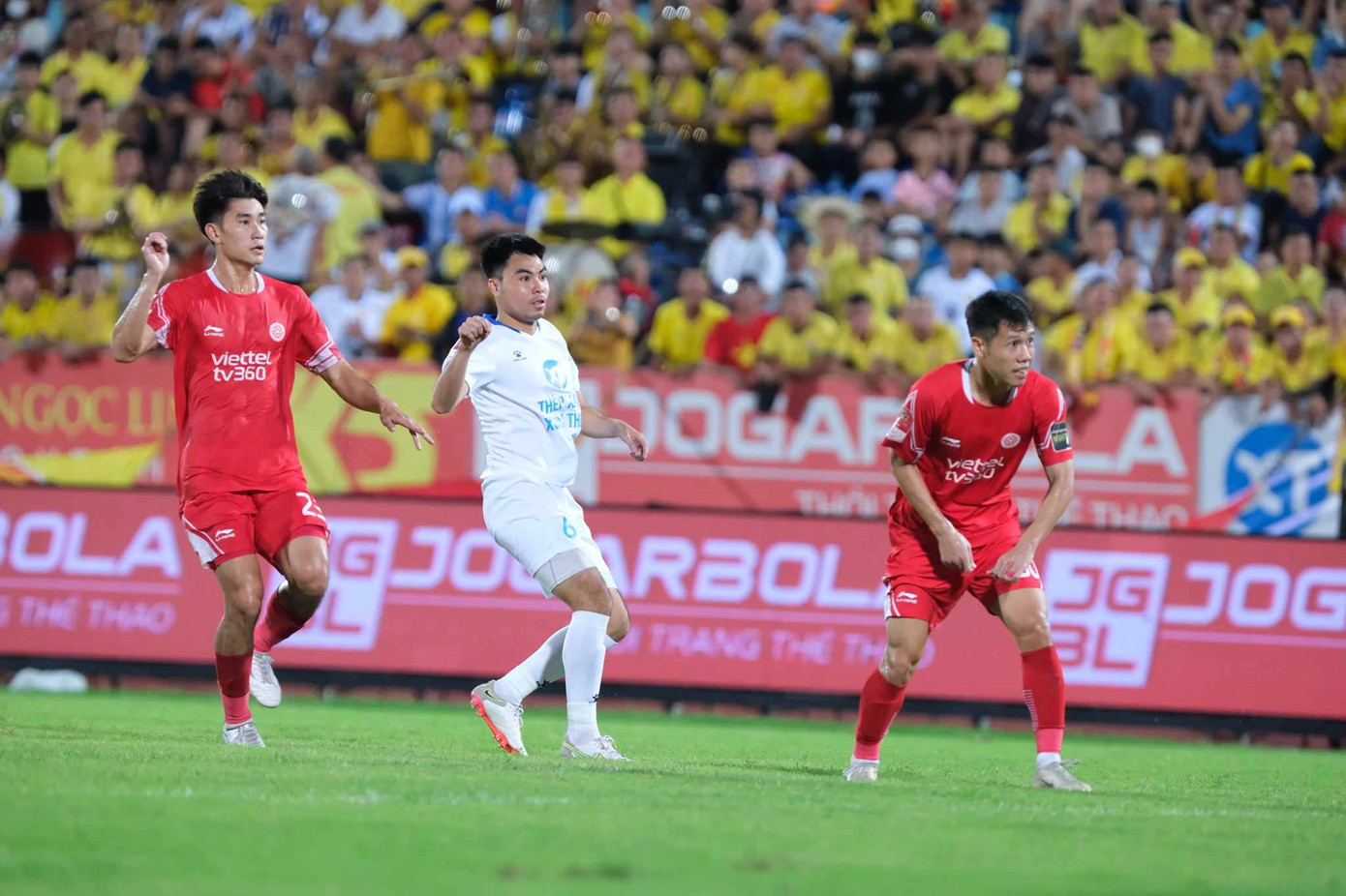 Đức Huy thử vận may. Ảnh: Mạnh Thắng