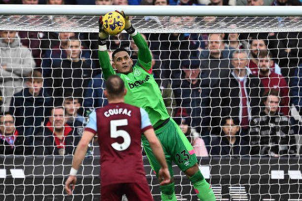 West Ham ‘đàn áp’ MU bằng chiến thắng 2-0 ảnh 12 West Ham ‘đàn áp’ MU bằng chiến thắng 2-0 ảnh 12