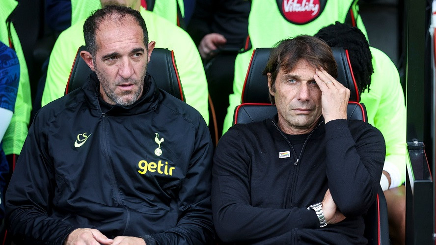 Cristian Stellini (trái) sẽ dẫn dắt Tottenham đến hết mùa Cristian Stellini (trái) sẽ dẫn dắt Tottenham đến hết mùa