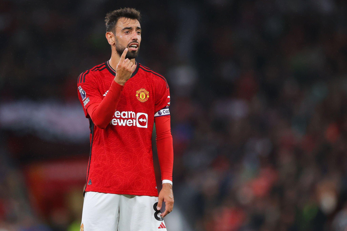 Bruno Fernandes sẽ tỏa sáng trở lại khi Mount vắng mặt? Bruno Fernandes sẽ tỏa sáng trở lại khi Mount vắng mặt?