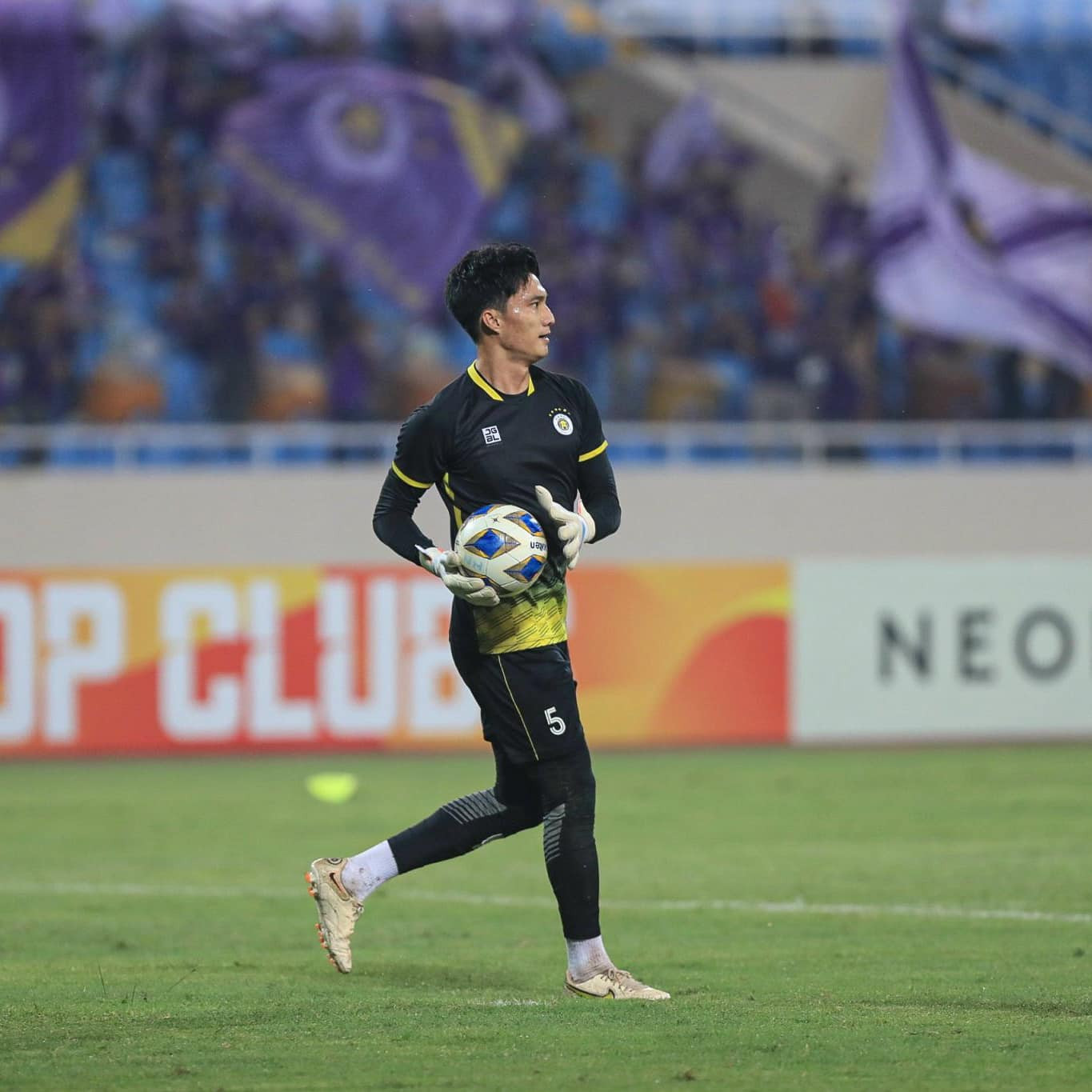 Tuấn Hải lập cú đúp, Hà Nội FC ngược dòng thắng Wuhan Three Towns đầy cảm xúc ảnh 5 Tuấn Hải lập cú đúp, Hà Nội FC ngược dòng thắng Wuhan Three Towns đầy cảm xúc ảnh 5