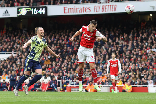 Hạ Leeds 4-1, Arsenal duy trì khoảng cách với Man City ảnh 14