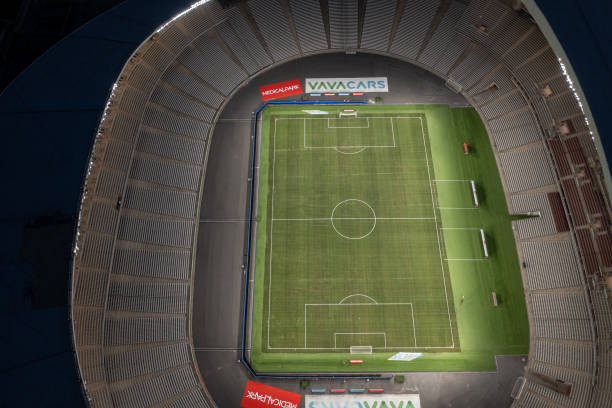 Ataturk Olympic đã trải qua nhiều lần tu sửa trong 3 năm qua để chuẩn bị cho trận đấu này.