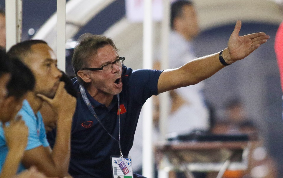 HLV Philippe Troussier chuẩn bị có trận đầu tiên dẫn dắt U23 Việt Nam. Ảnh: VFF HLV Philippe Troussier chuẩn bị có trận đầu tiên dẫn dắt U23 Việt Nam. Ảnh: VFF