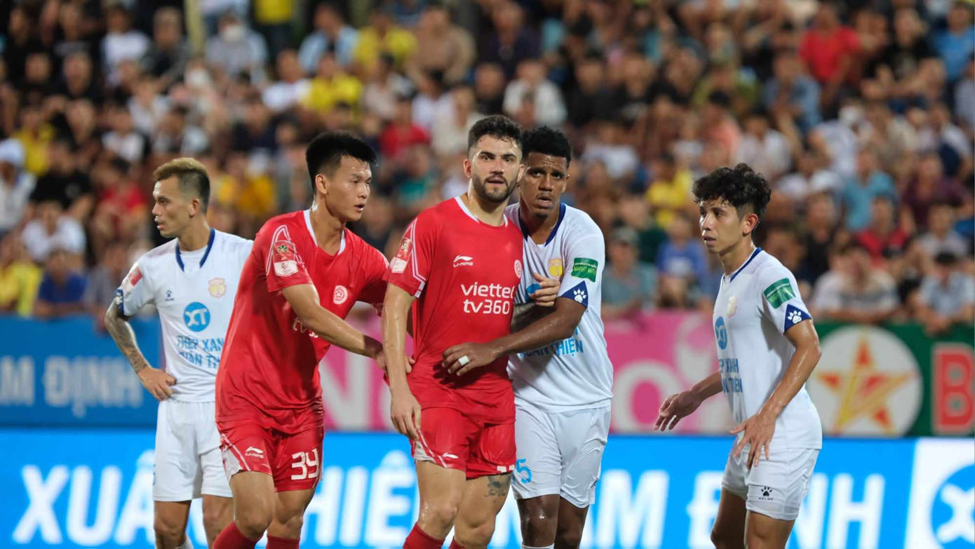 Nam Định vẫn giữ sạch lưới. Ảnh: Mạnh Thắng