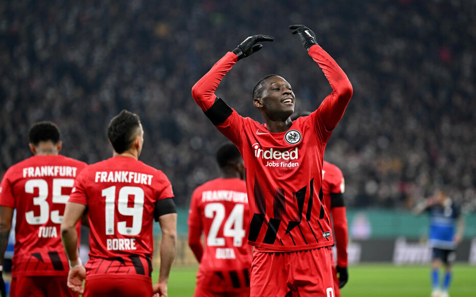 Mất Muani khiến hàng công Frankfurt trở nên vô hại Mất Muani khiến hàng công Frankfurt trở nên vô hại