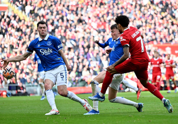 Cú đúp của Salah mang lại chiến thắng cho Liverpool trong đại chiến vùng Merseyside ảnh 17 Cú đúp của Salah mang lại chiến thắng cho Liverpool trong đại chiến vùng Merseyside ảnh 17