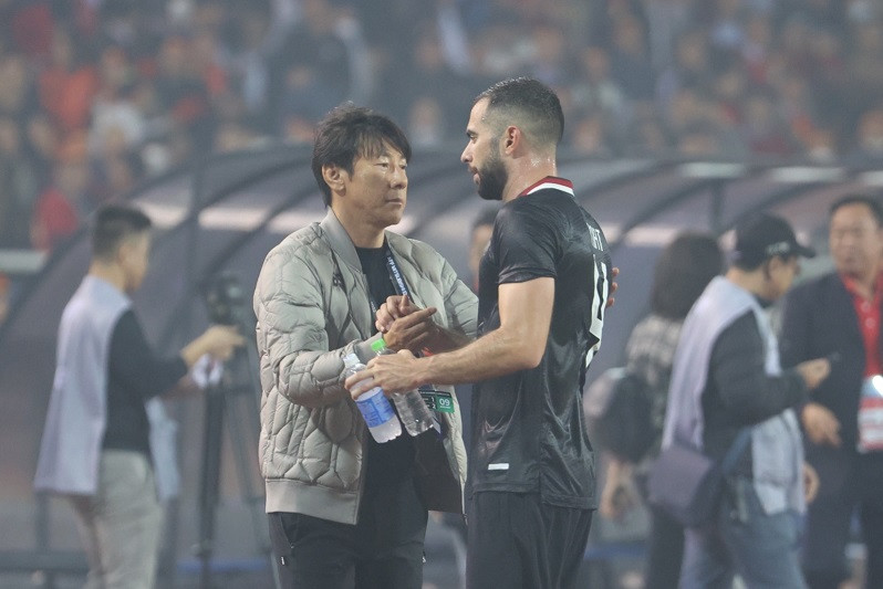 HLV Shin Tae-yong chịu nhiều áp lực ở Indonesia. Ảnh: Như Ý HLV Shin Tae-yong chịu nhiều áp lực ở Indonesia. Ảnh: Như Ý