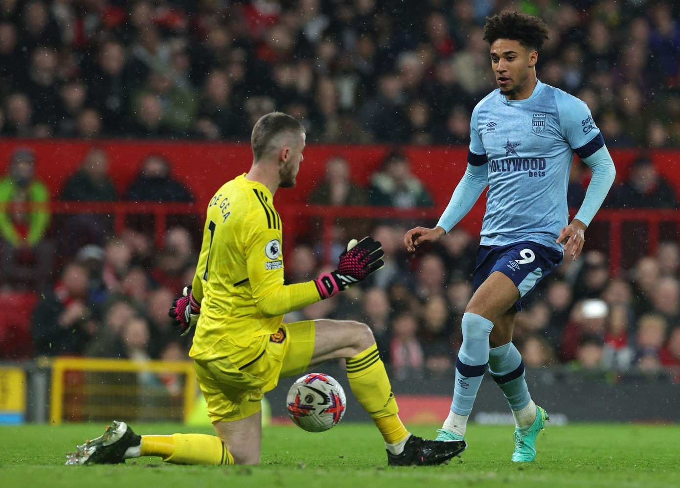 De Gea cứu thua cho MU De Gea cứu thua cho MU