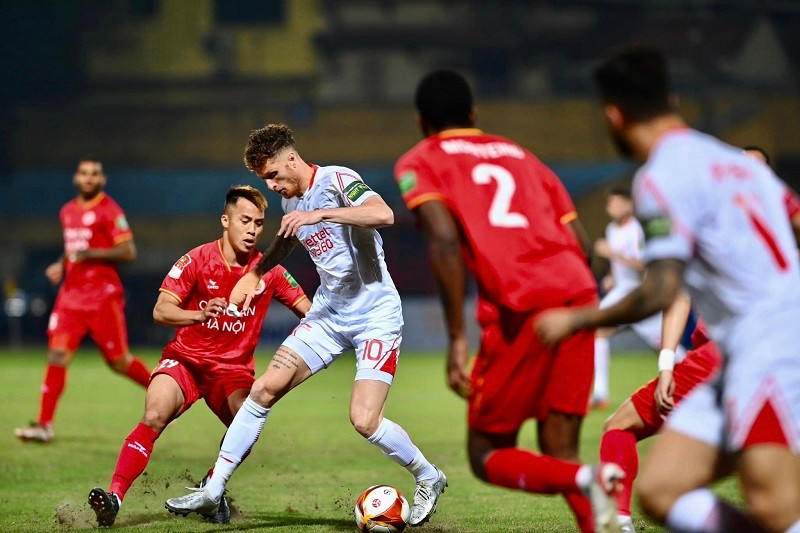 Geovane chấn thương chỉ sau 13 phút tái xuất. Ảnh: CLB Viettel Geovane chấn thương chỉ sau 13 phút tái xuất. Ảnh: CLB Viettel