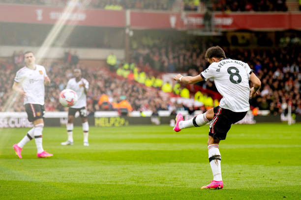 Đánh bại Nottingham 2-0, MU tiến vào tốp 3 ảnh 9
