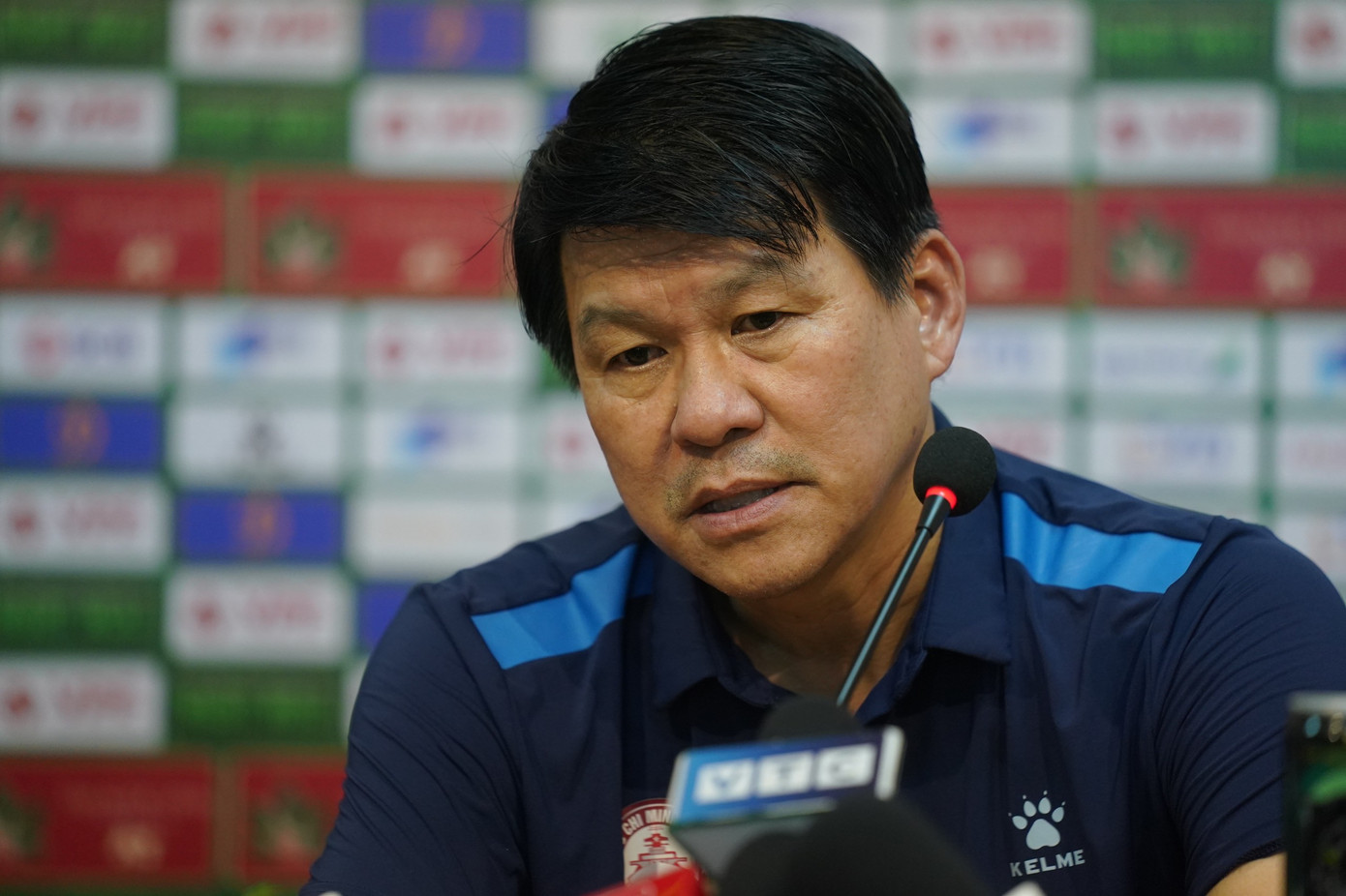 HLV Vũ Tiến Thành so sánh Cúp Quốc gia với giải phường