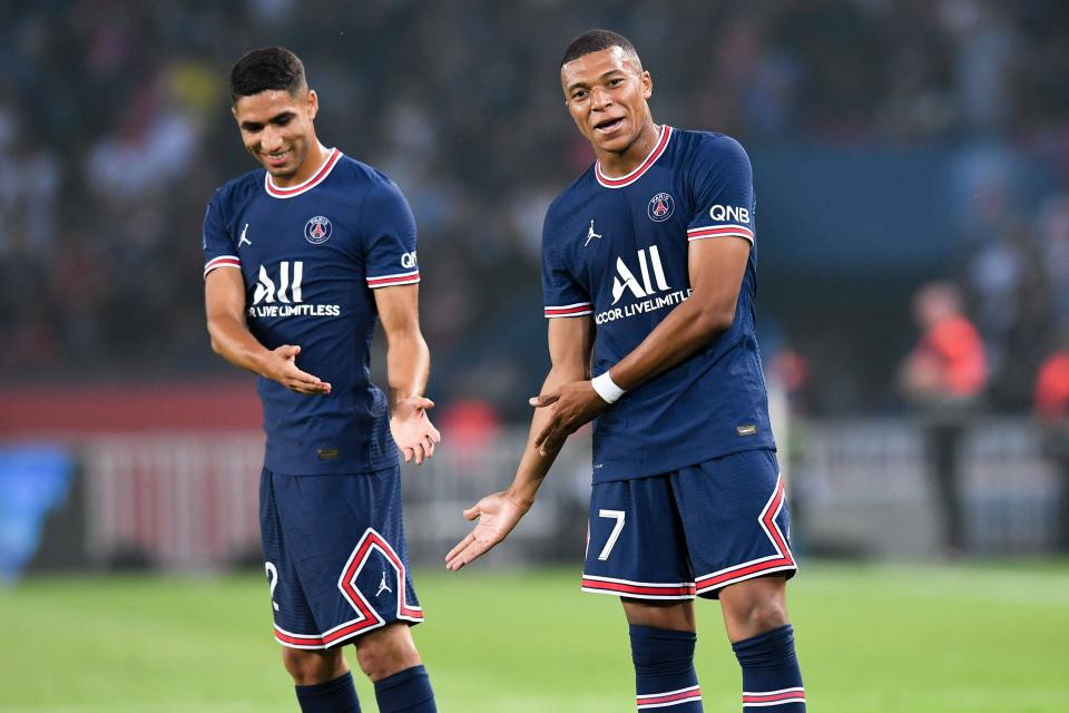 Nỗ lực của Mbappe là không đủ giúp PSG thoát khủng hoảng