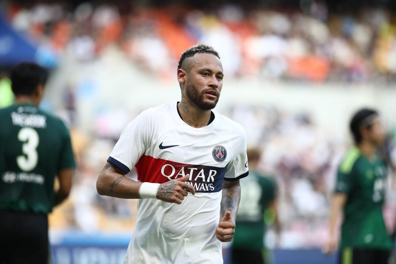 Neymar trên đường đến Saudi Arabia