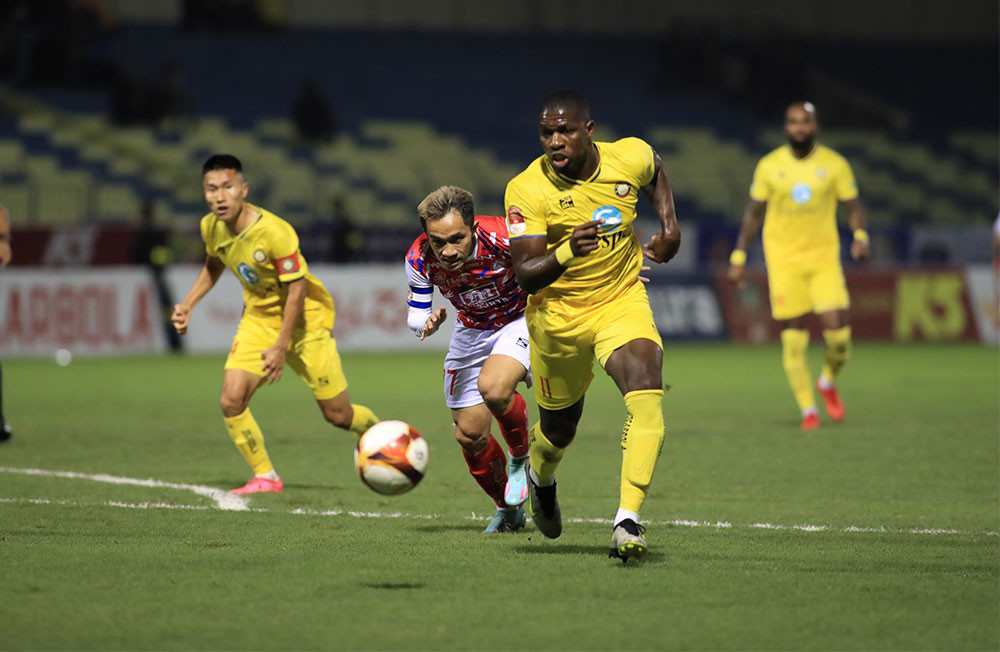 Thanh Hóa có thể giành ngôi đầu V-League từ tay Bình Dương