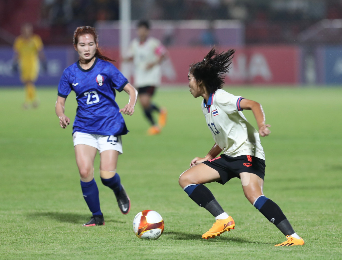 Rất khó cho ĐT nữ Campuchia ngược dòng với thế trận này. Ảnh: Hữu Phạm Rất khó cho ĐT nữ Campuchia ngược dòng với thế trận này. Ảnh: Hữu Phạm