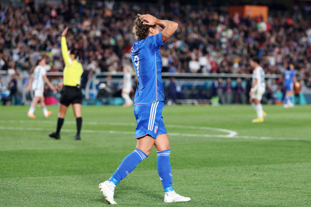 Hạ Argentina 1-0, tuyển nữ Italia chia sẻ ngôi đầu cùng Thụy Điển ảnh 24